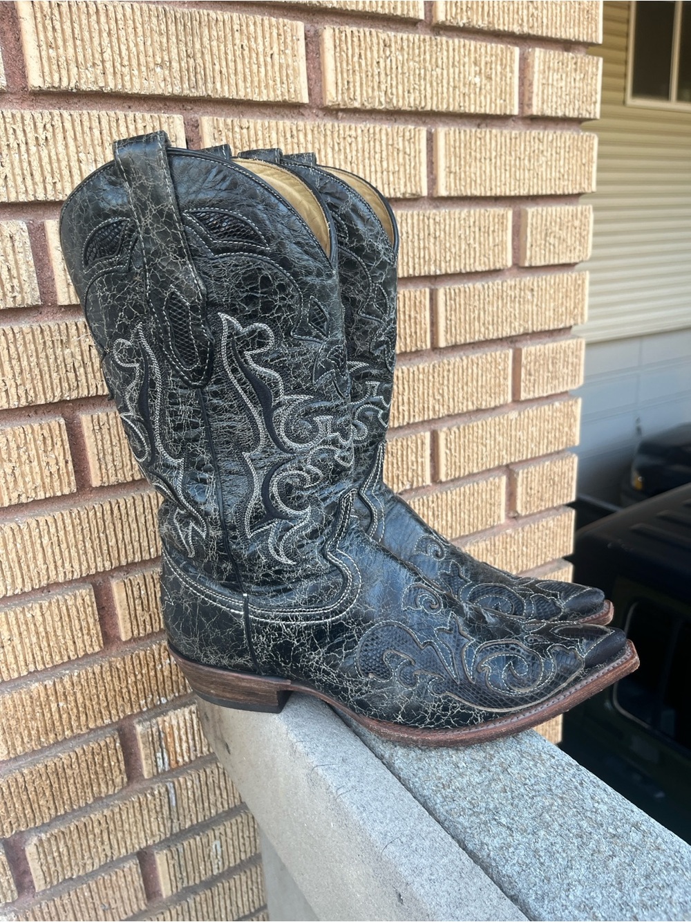 Corral Vintage Boots Black Gray Laser Cut Lizard Inlay Western Distressed
